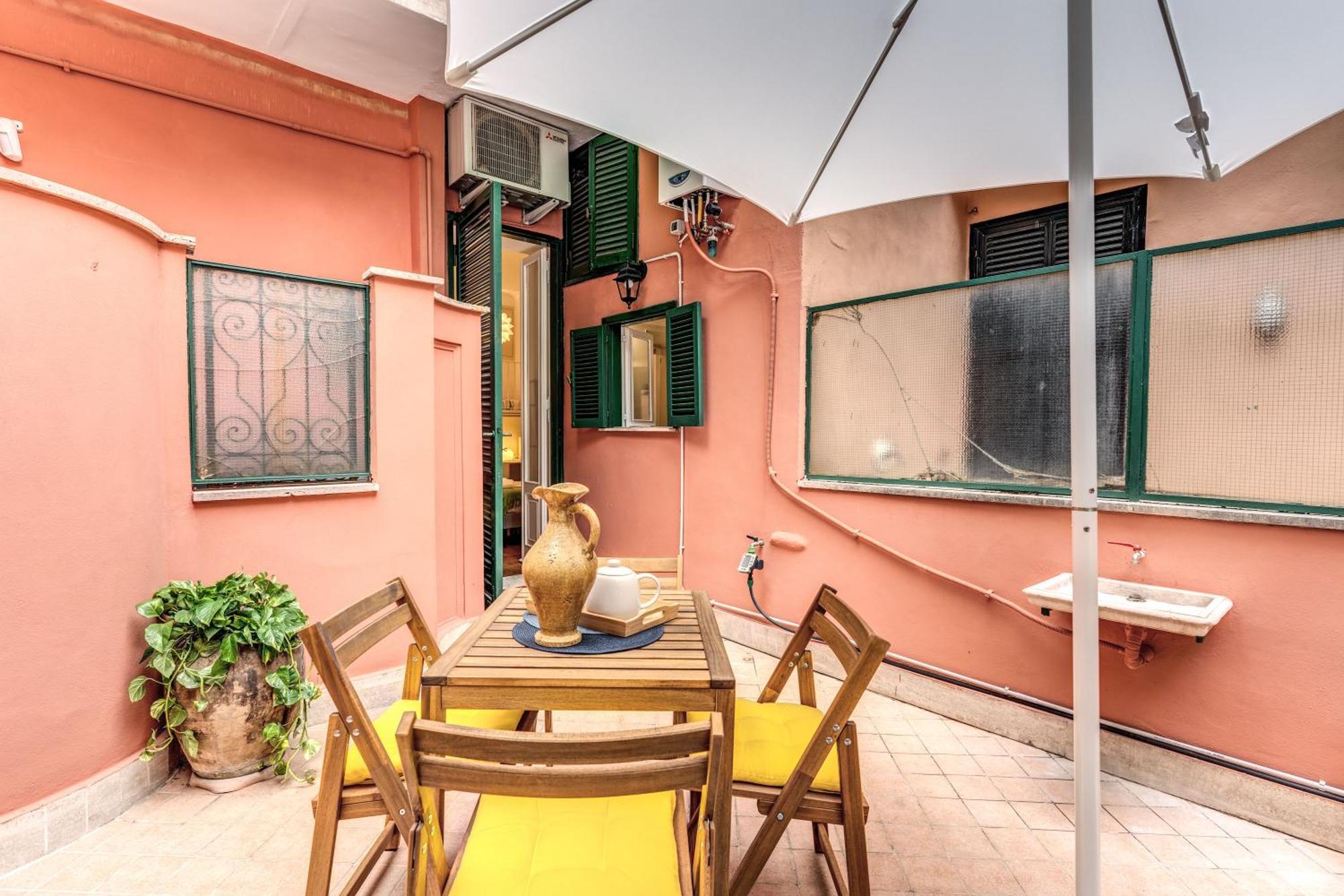 Elegant Apartment Behind The Colosseum Rom Exterior foto