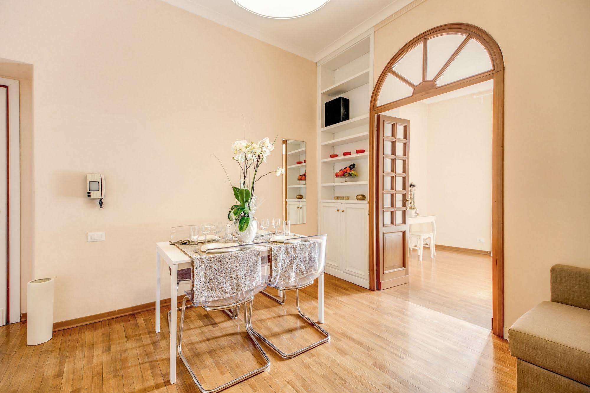Elegant Apartment Behind The Colosseum Rom Exterior foto