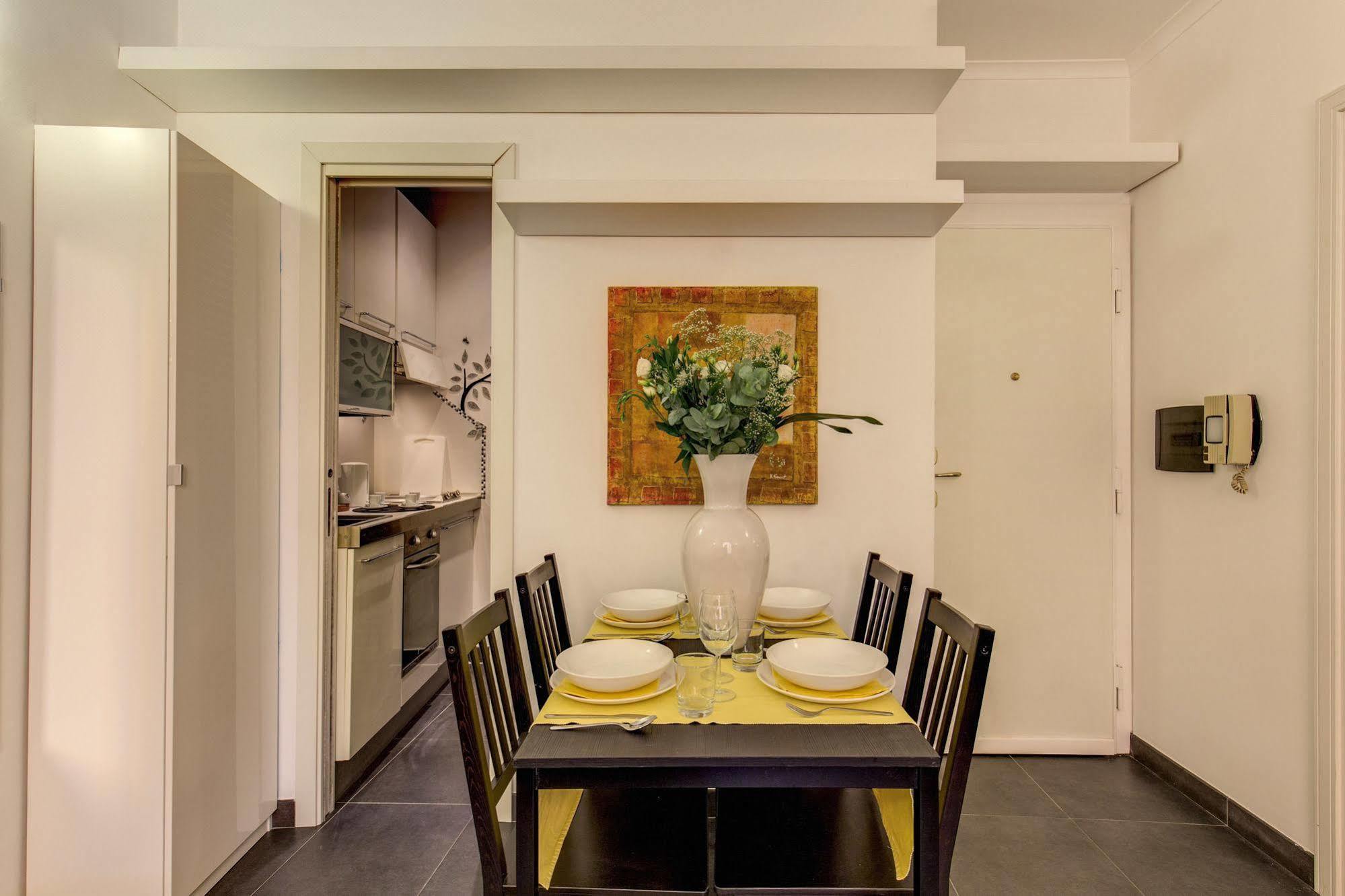 Elegant Apartment Behind The Colosseum Rom Exterior foto