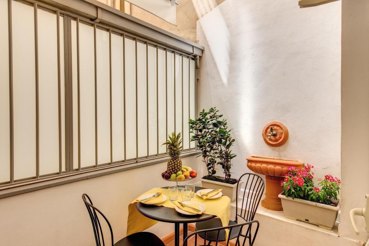 Elegant Apartment Behind The Colosseum Rom Zimmer foto